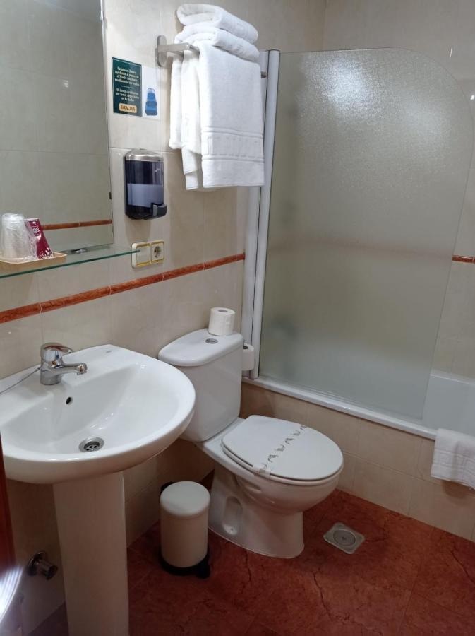 Hospedaje Torreon Onís Extérieur photo