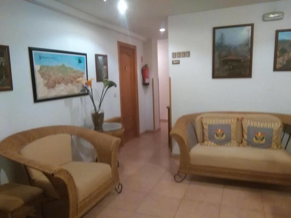 Hospedaje Torreon Onís Extérieur photo